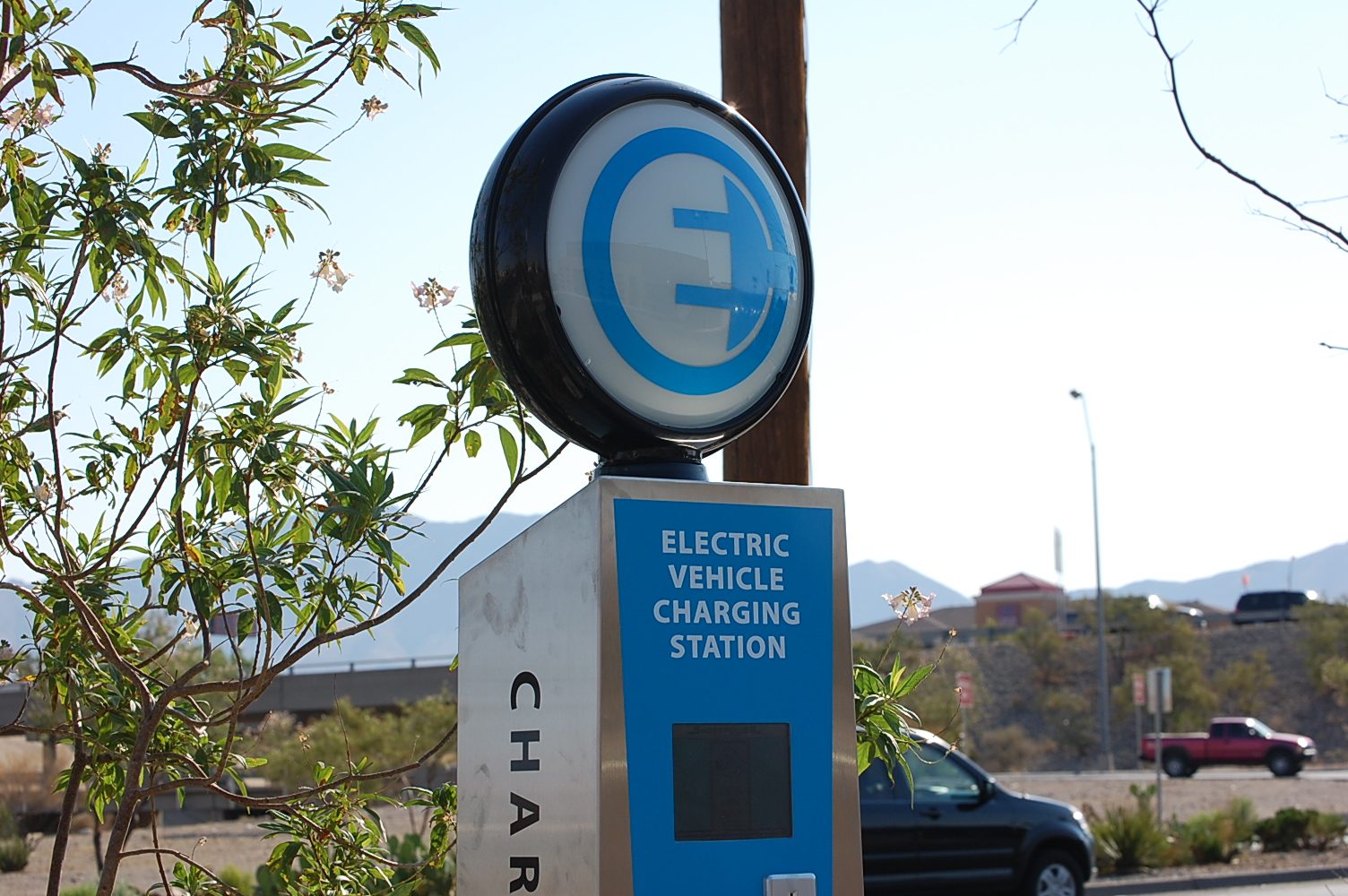 Meilleure borne de recharge résidentielle au Canada 2026 : guide d'achat de niveau 2