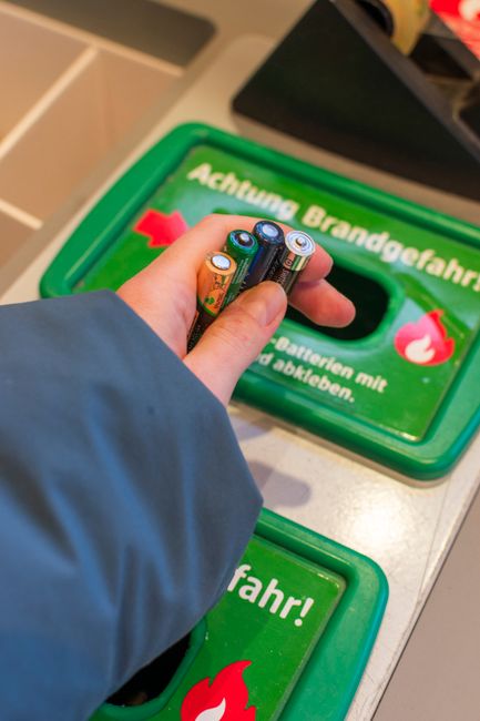 Le plan canadien de recyclage des batteries de VÉ est introuvable — et c'est une erreur de 1 500 milliards $