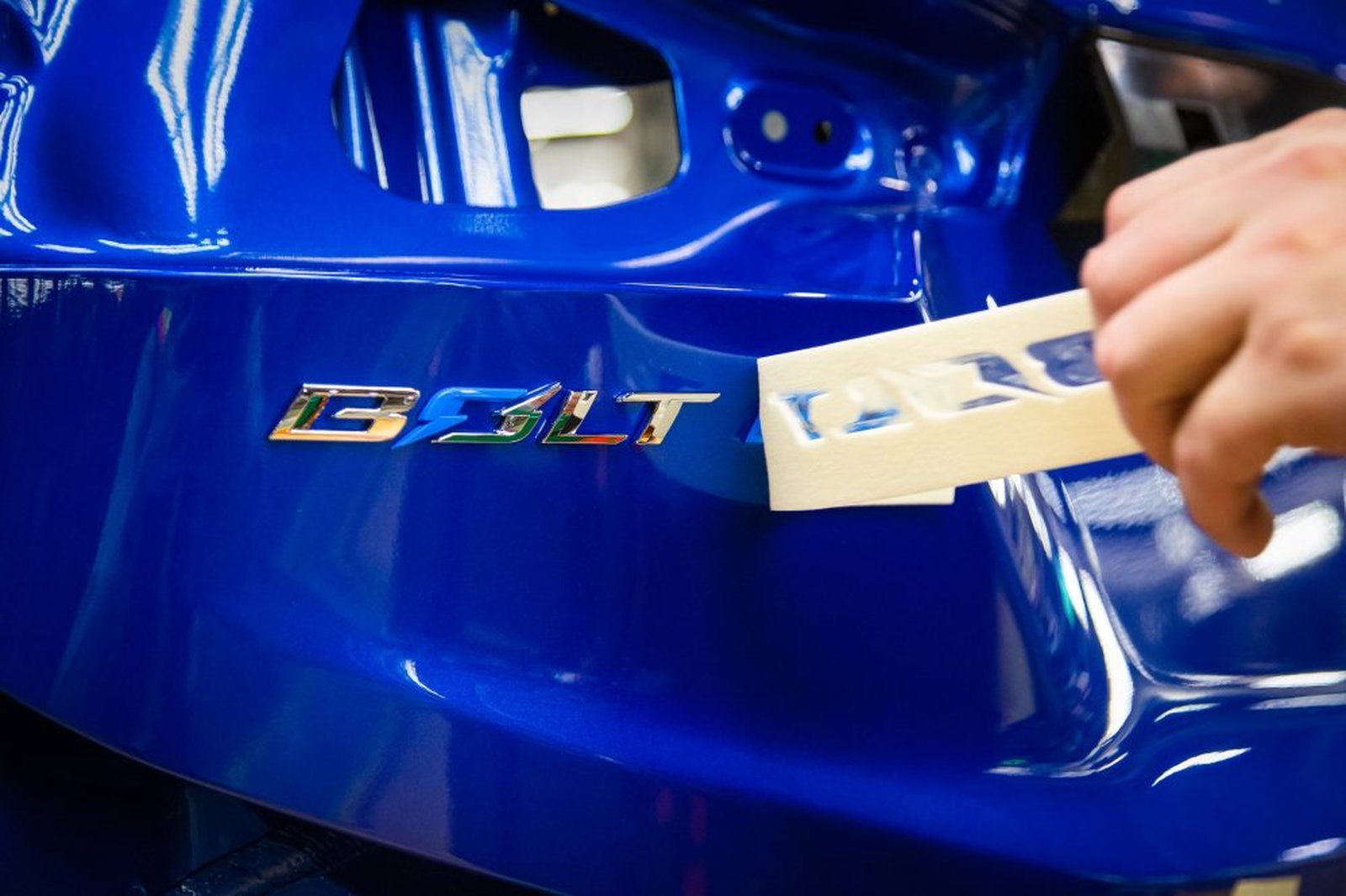 Chevrolet réduit la cible de production du Bolt 2027 à 35 000 unités — contre 150 000 annoncées