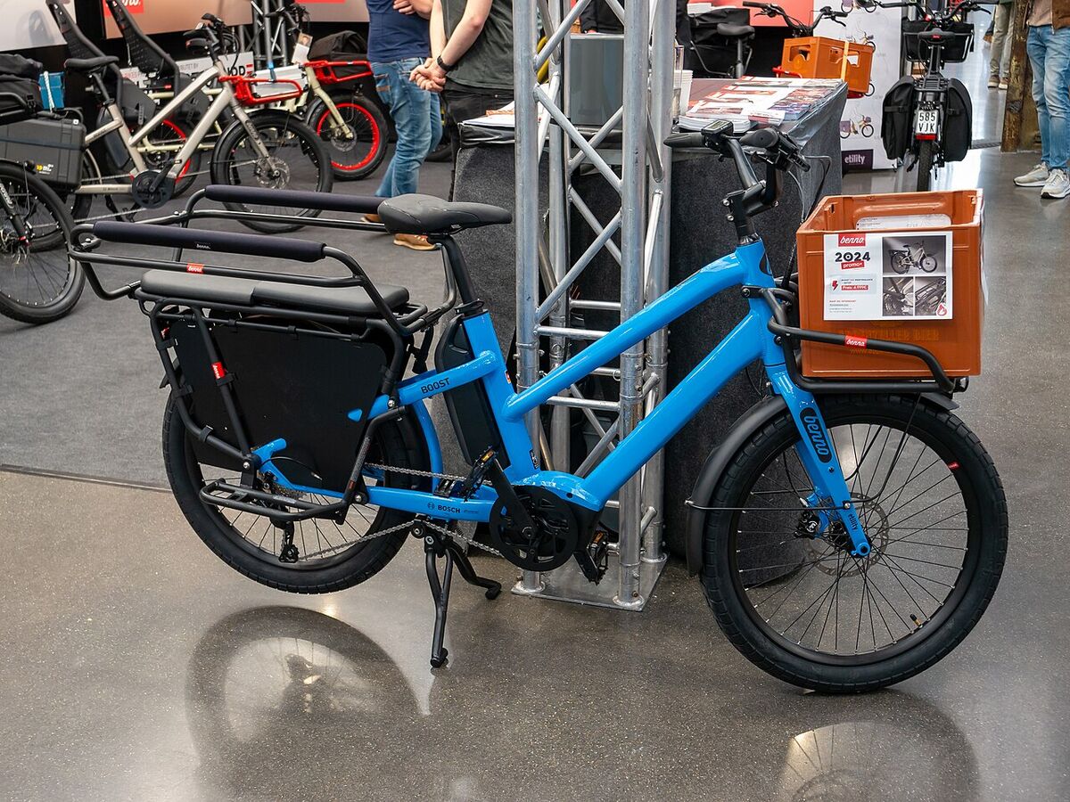 Les vélos électriques et bicyclettes assistées au Canada 2026 : règles légales, meilleurs modèles et où rouler