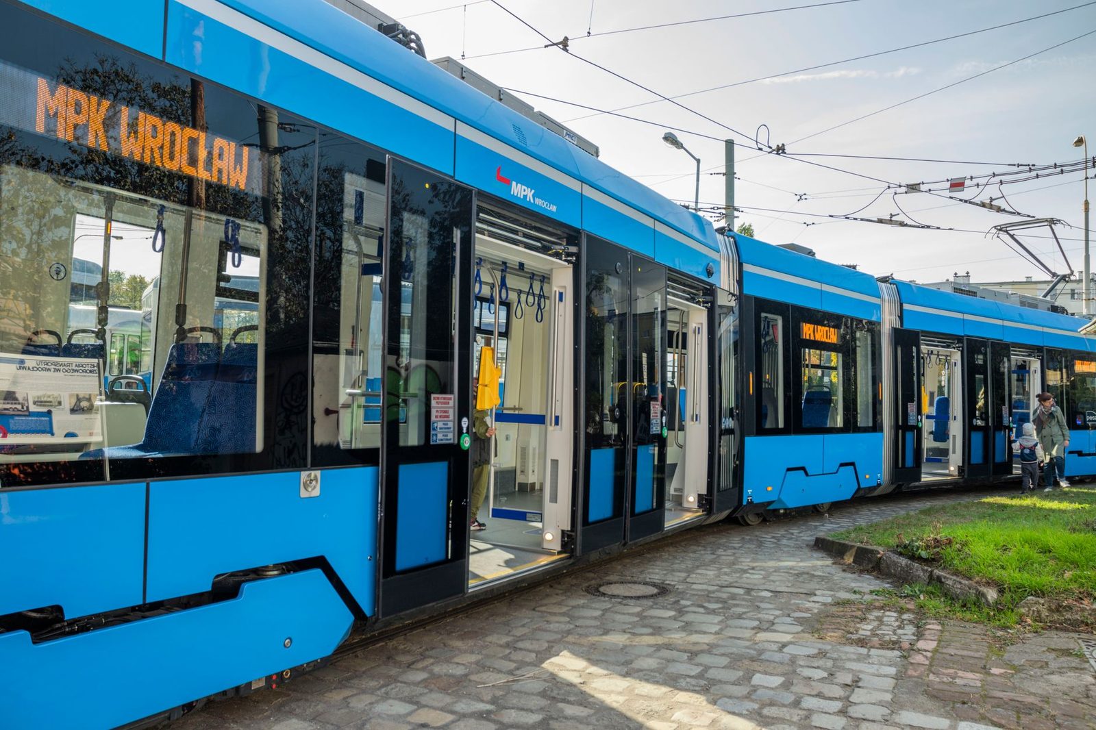 Les autobus électriques au Canada 2026 : villes et électrification du transport en commun