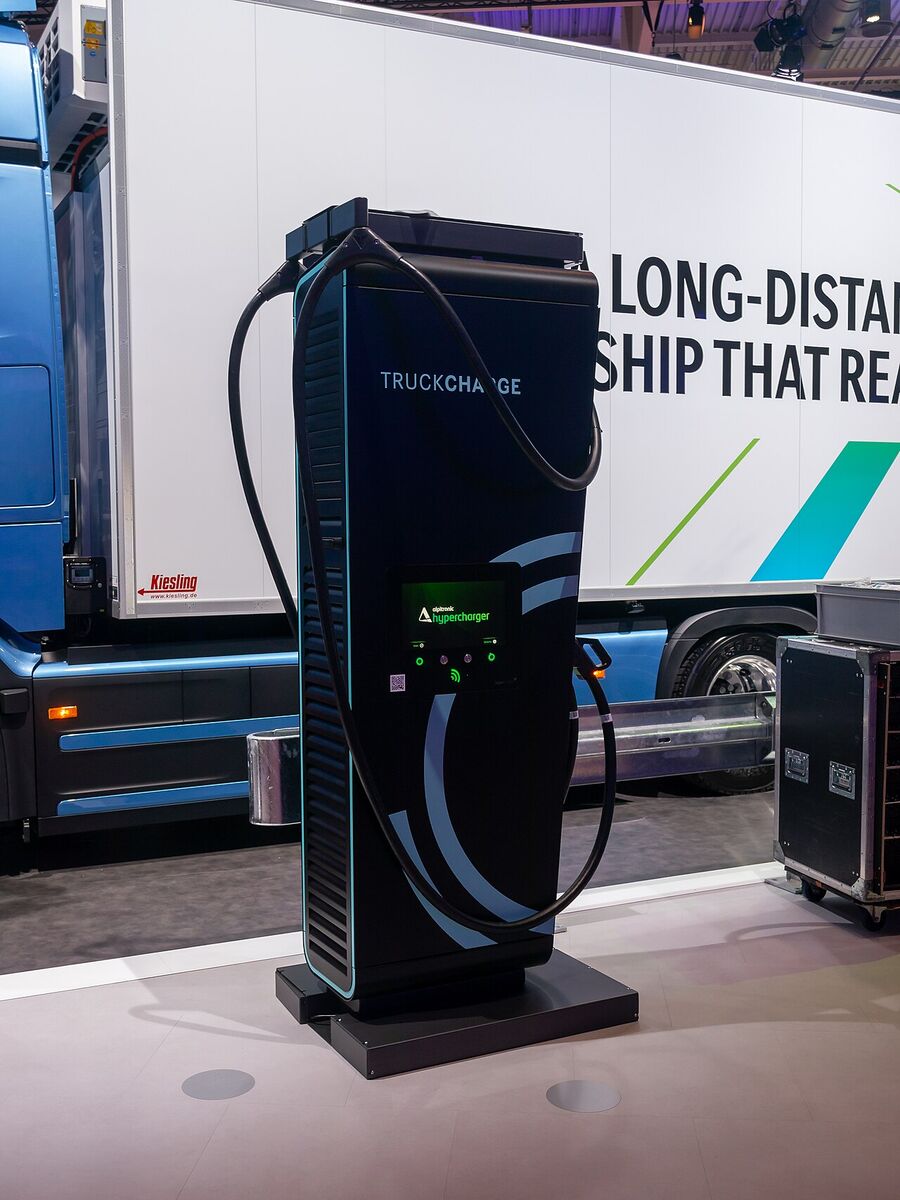 La recharge des camions électriques au Canada 2026 : ce dont les flottes ont besoin