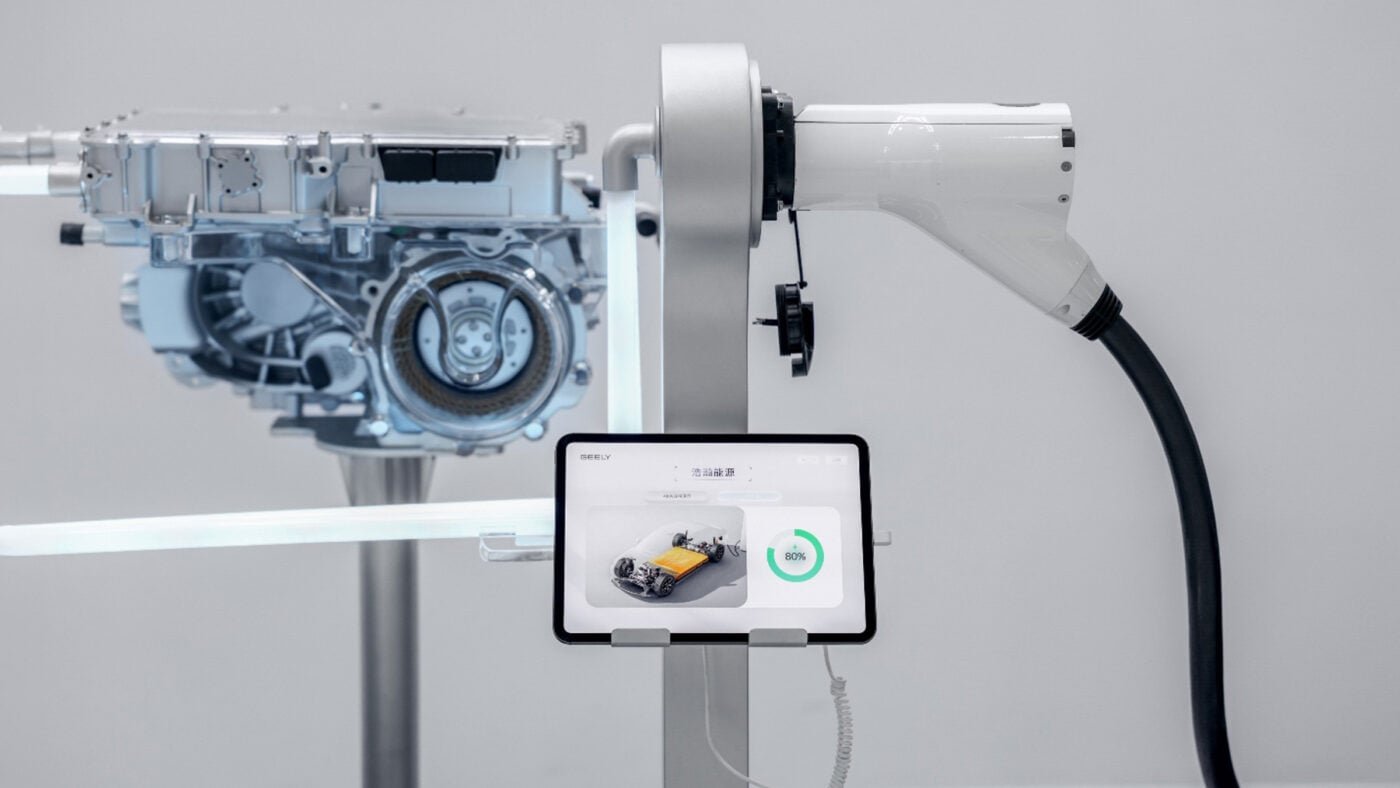 Geely Unveils 2.25 MW Smart Charge System Challenging BYD's Flash Charging Dominance