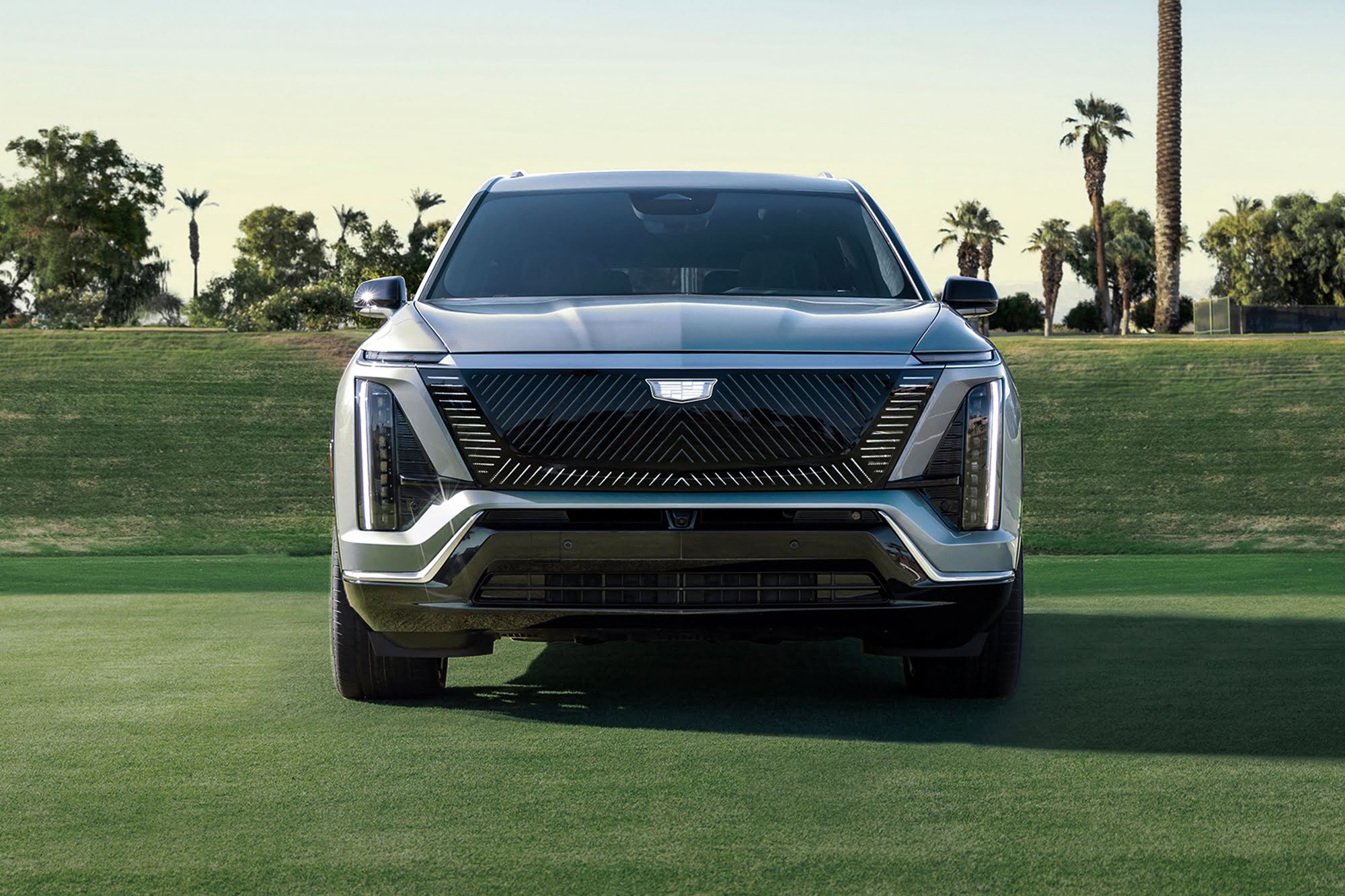GM Investigates OnStar Connectivity Loss on 2027 Cadillac Vistiq and Chevy Blazer EV