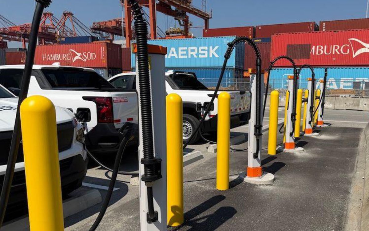 Les bornes Kempower désormais actives à GCT Vancouver, et l'entente DP World ajoute 46 bornes dans les ports canadiens