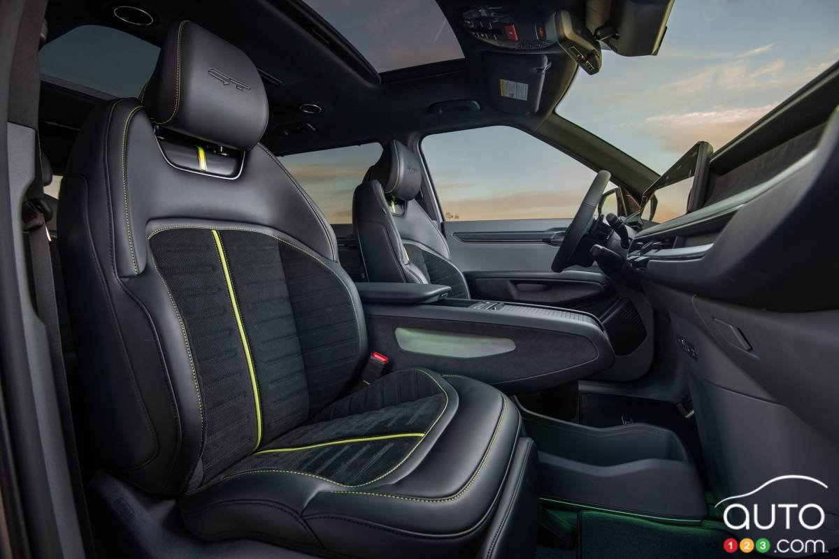 Kia rappelle 21 290 EV9 pour un défaut de coussin gonflable — et les propriétaires canadiens attendent toujours