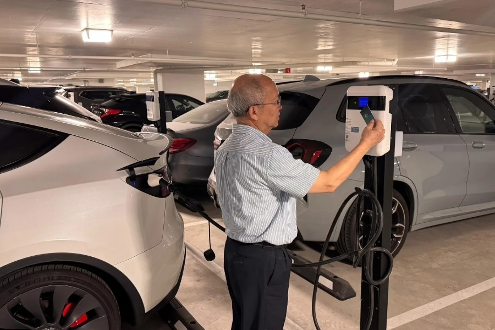Canadian Municipalities Slowly Expanding Residential EV Charging Requirements
