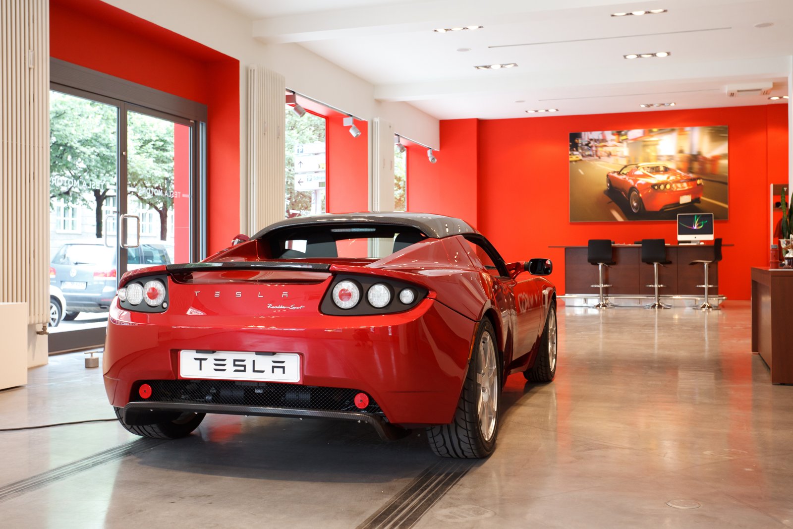 Tesla Canada Gets a New Country Manager After a Year Without One