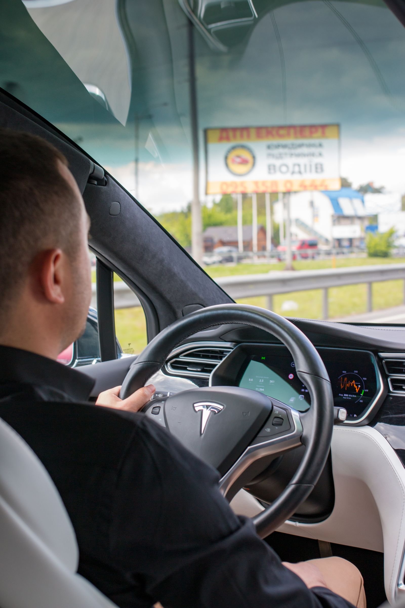 Tesla Launches FSD Referral Program — But Canada Is Left Out Again