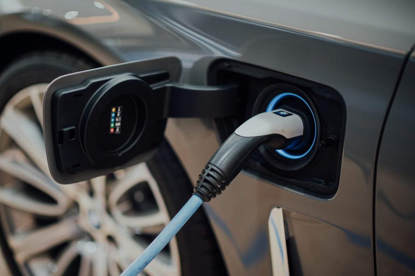 Buying a Used EV in Canada? Battery Health Checks Are Becoming the New Normal