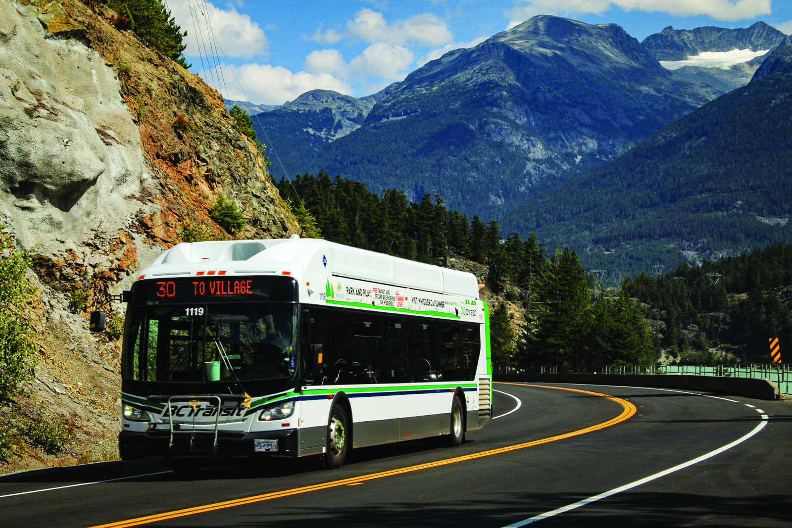 Whistler reçoit 15 nouveaux bus électriques alors que BC Transit déploie une flotte de 125 véhicules